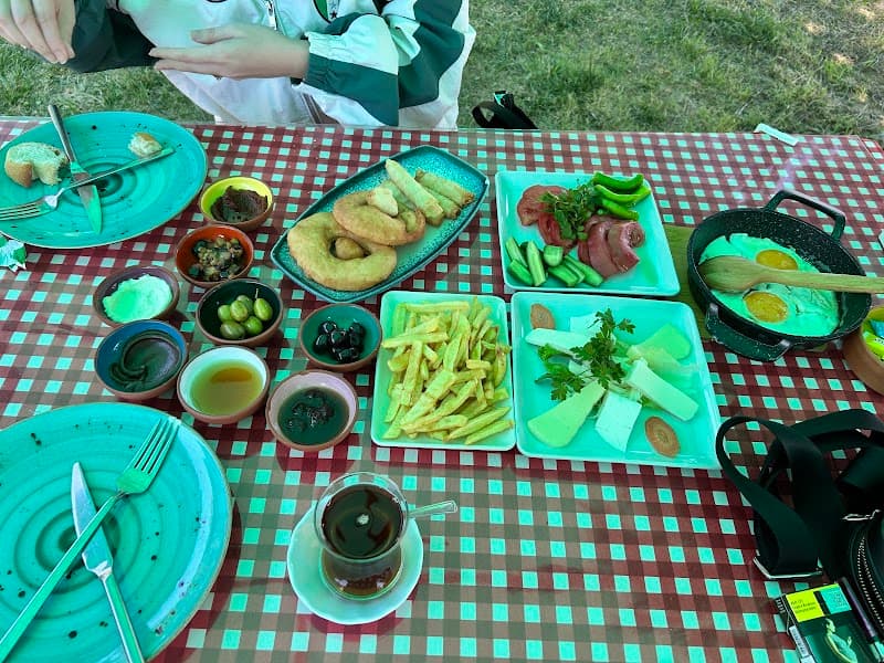Cüce Keçi Çiftliği — Sarıyer