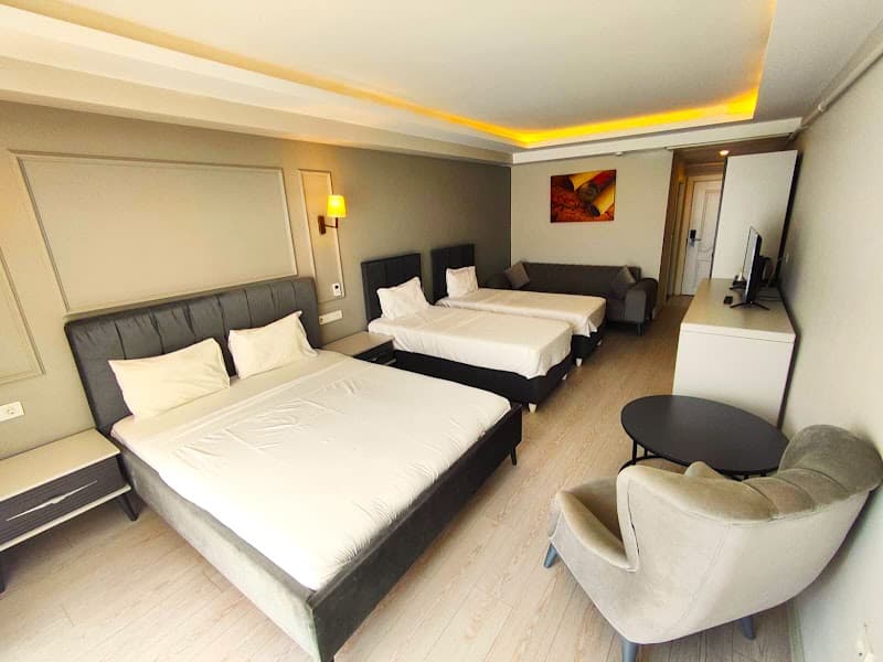 PETRA HOTEL TUZLA — Tuzla
